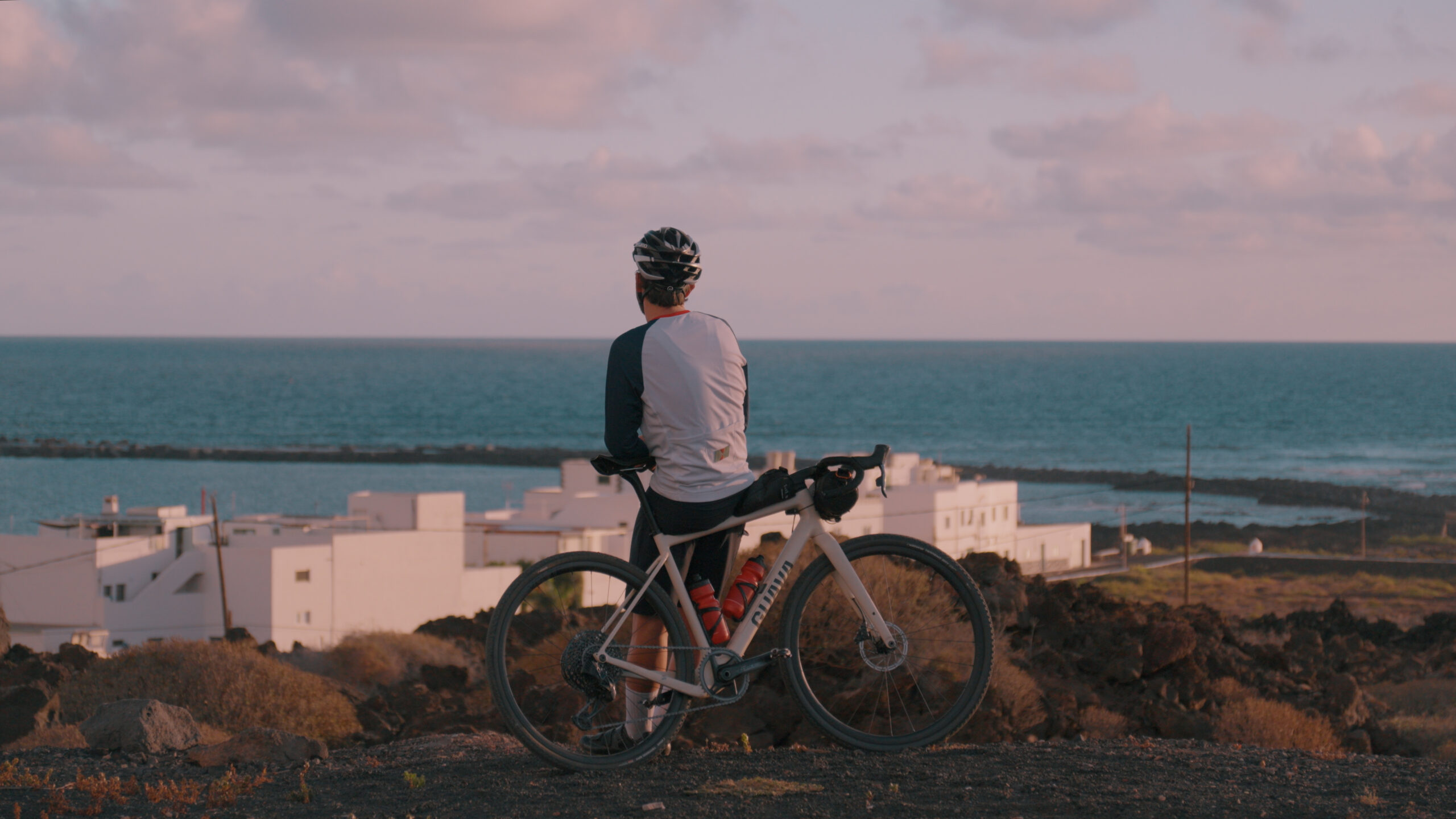 Montage V3.00_01_09_19.Still008